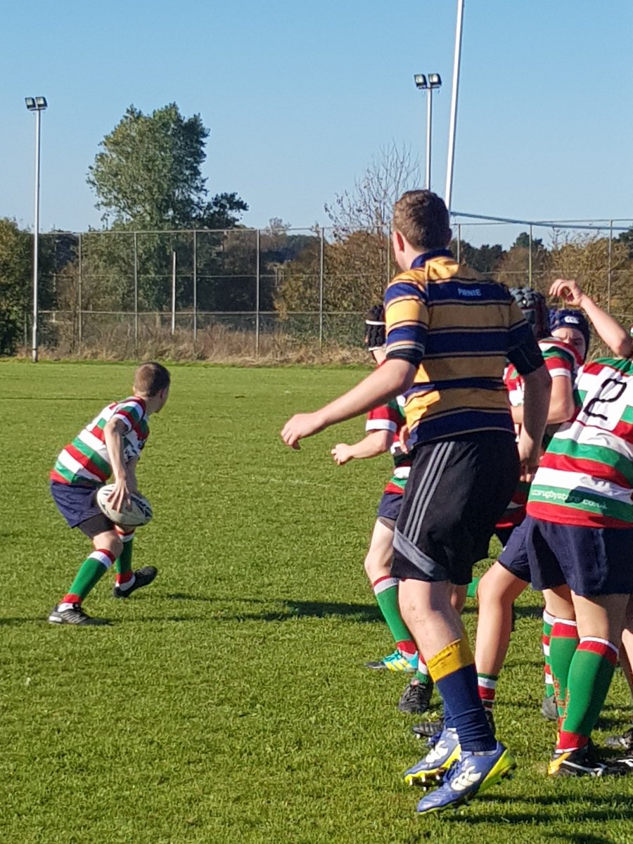 kimbowles's tweet photo. Well played Lennon. You did us proud. #scrumhalf #tookabattering #doyourtieup https://t.co/Jn2BbEIfCx