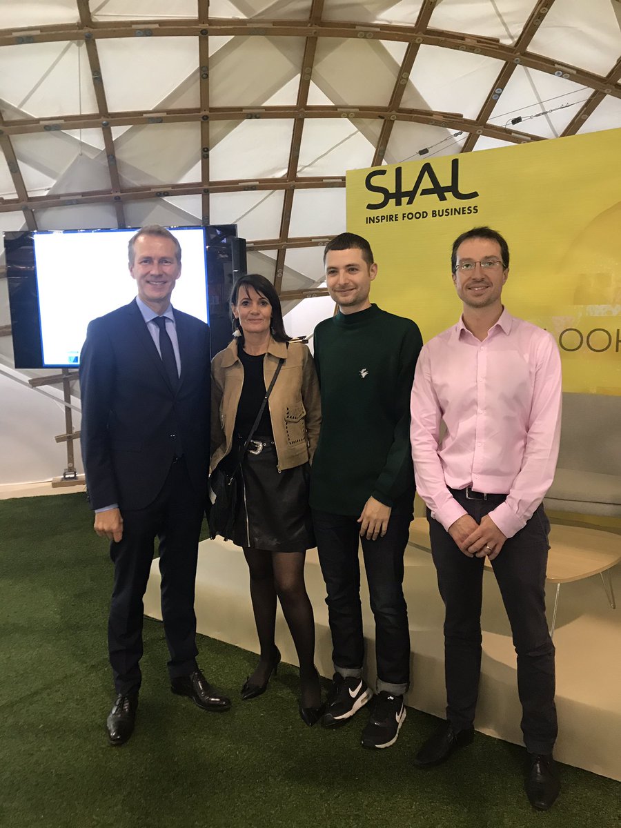 NathalieHUTTER's tweet photo. Merci bcp à @guillaumegarot @b_lavallee @ComersoF pour leur brillantes interventions sur l’#AlternativeFoodForum #economiecirculaire #gaspillage #RSE
Organisée par @congres_as @AtlanticSante pour @sial_paris https://t.co/pnQdRfW8TN