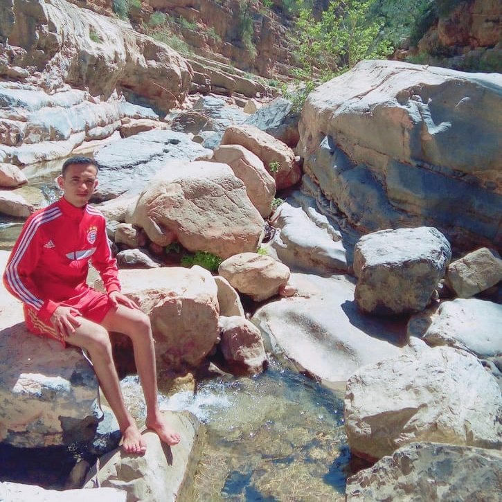 1997Lahcen's tweet photo. #NouvellePhotoDeProfil https://t.co/oLobv53Kki