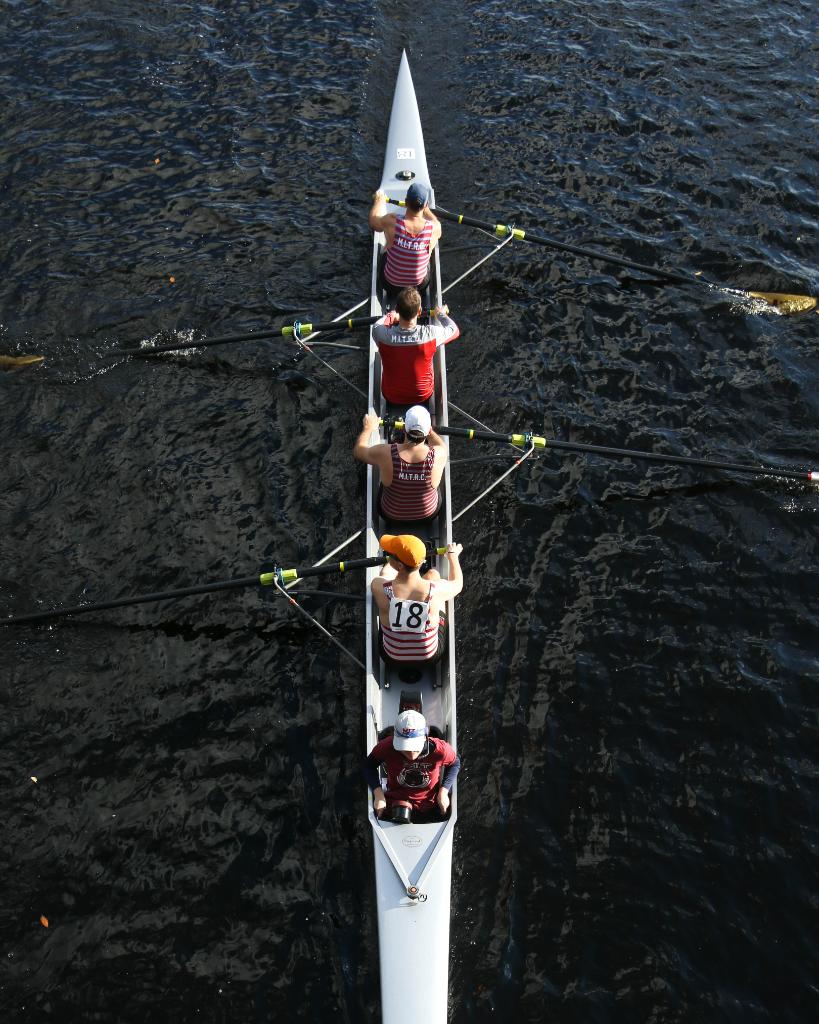 BrooksBrothers's tweet photo. Good luck today athletes. Stop by and see your friends at #BrooksBrothers at Weld and Attager Row. 
#HOCR #BBHOCR #RegattaReady https://t.co/yVuH2B678b