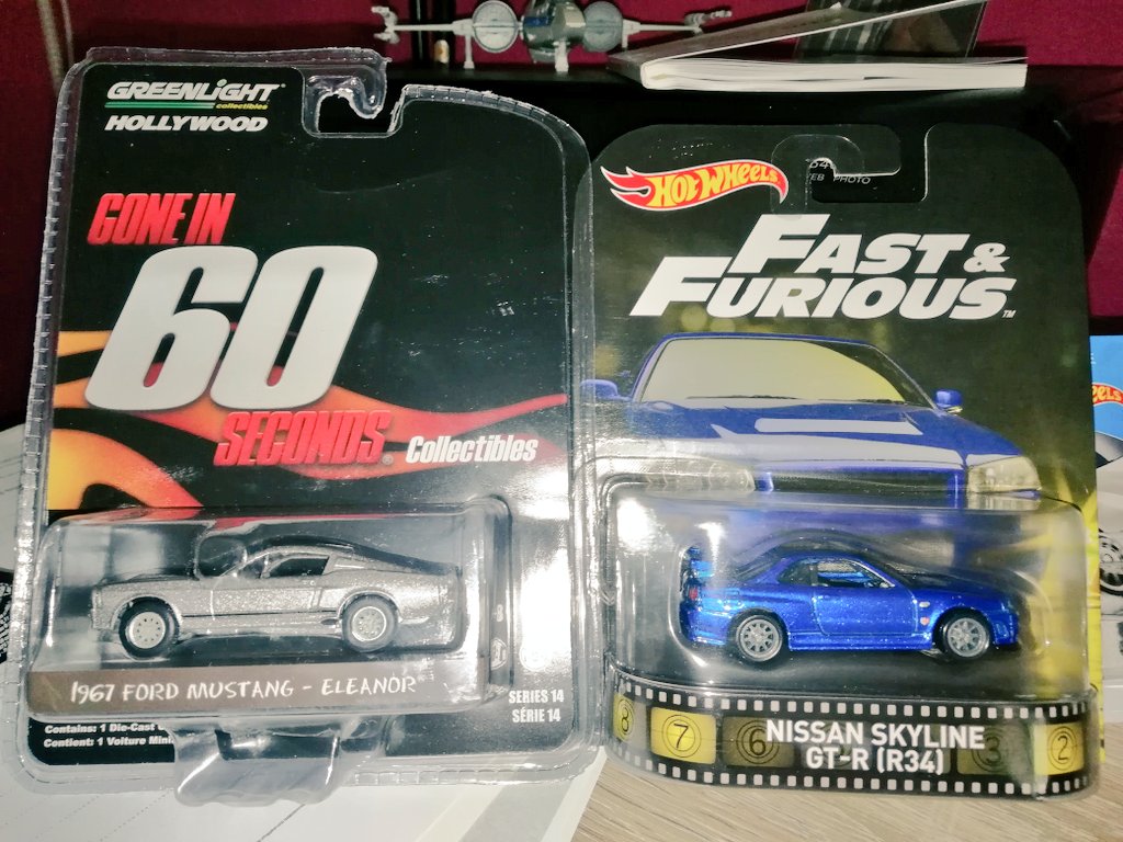 Hot Wheels versus Greenlight / Twitter