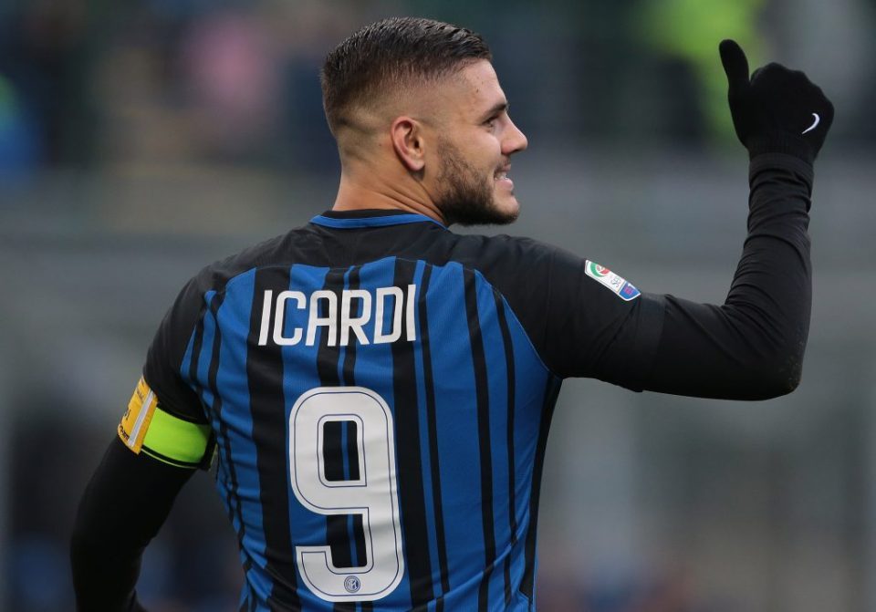 calciomio's tweet photo. #SerieA 🇮🇹

On l'attend depuis le début de semaine
C'est enfin le jour-J  😍
Faites péter les compteurs

#DerbyMilano, victoire de...

🔄 - INTER
❤ - MILAN https://t.co/Wg1NVUtOJb