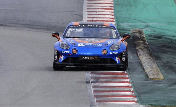 AVANTAGERH's tweet photo. Mais quel week end! Pendant que les cocottes passaient la ligne d’arrivée du @RaidAmazones au Sri-Lanka au profit de TELMAH, @PierreSancinena remporte l’@AlpineEuropaCup! @AVANTAGERH, team de talents #performance #sport #recrutement https://t.co/Q5US7dgxeM