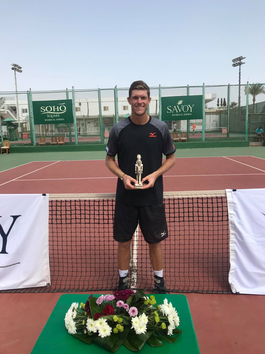 Sergetti_Tennis's tweet photo. Another good week for @NeilPauffley just coming up short in the final for a 2nd week running. He now travels to Thailand in good form and looking to add to the interesting trophies he won in Egypt @smithy_red #SERGETTI #Scienceofstringing #Tennis #Trophiesarenteverything https://t.co/X3lIC5uK4F