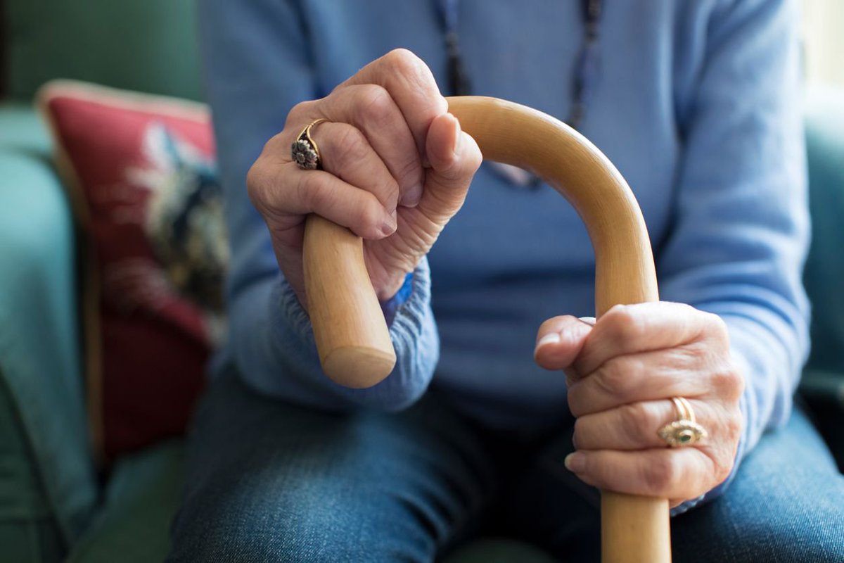 Falls should not be considered an inevitable consequence of ageing! Check out this <a href="/cochranecollab/">Cochrane</a> Special Collection which focus on the prevention of falls and fall-related injuries in older people. buff.ly/2Ose6wa @CochraneAgeing #seniors #falls #CochraneEvidence