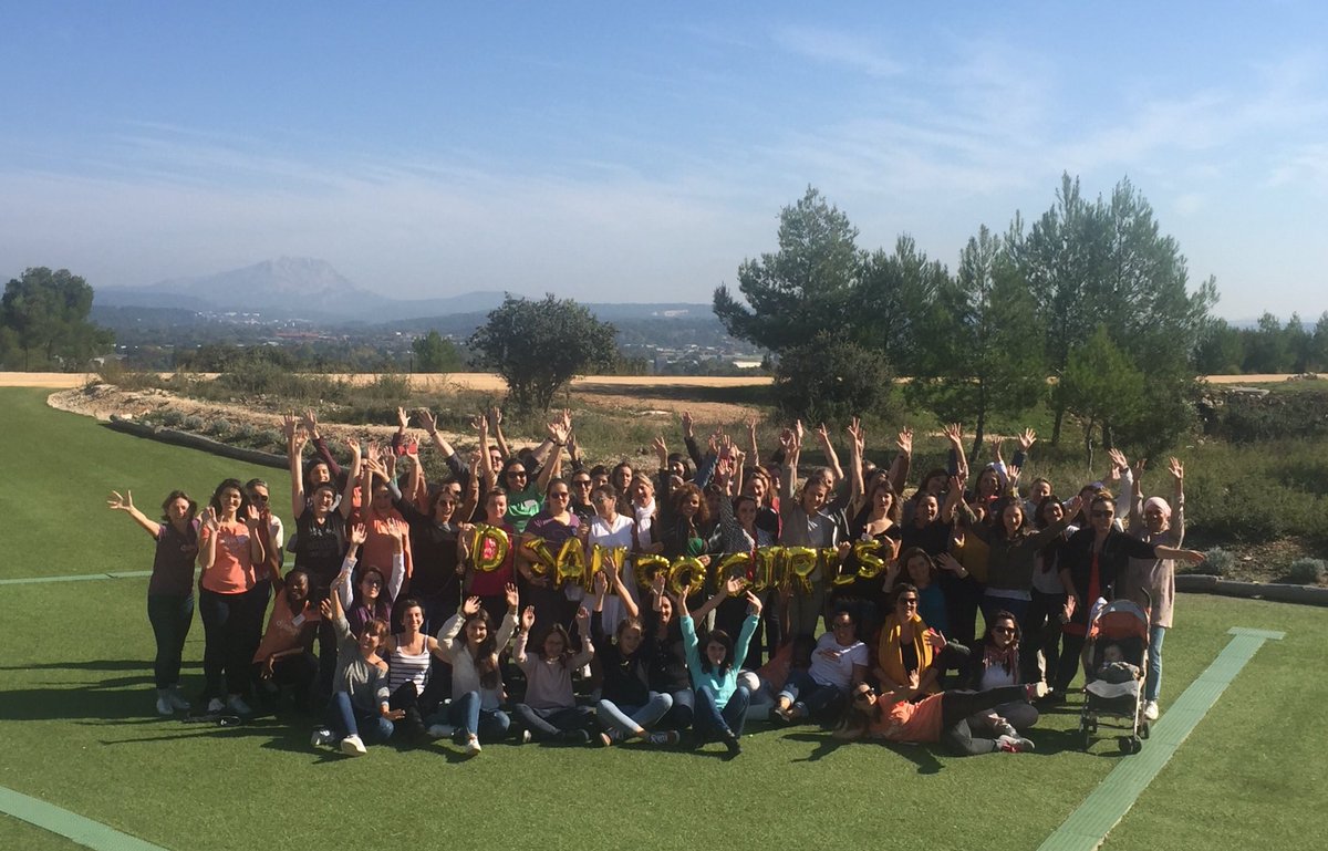 laetipus's tweet photo. Félicitation à nos @djangogirlsMRS pour ces 2 jours intenses d’initiation au #code et à leurs coachs au top du top ! 🤩😎 @lespremieressud @thecampProvence @AMFrenchTech https://t.co/jh5VuRJ2R1