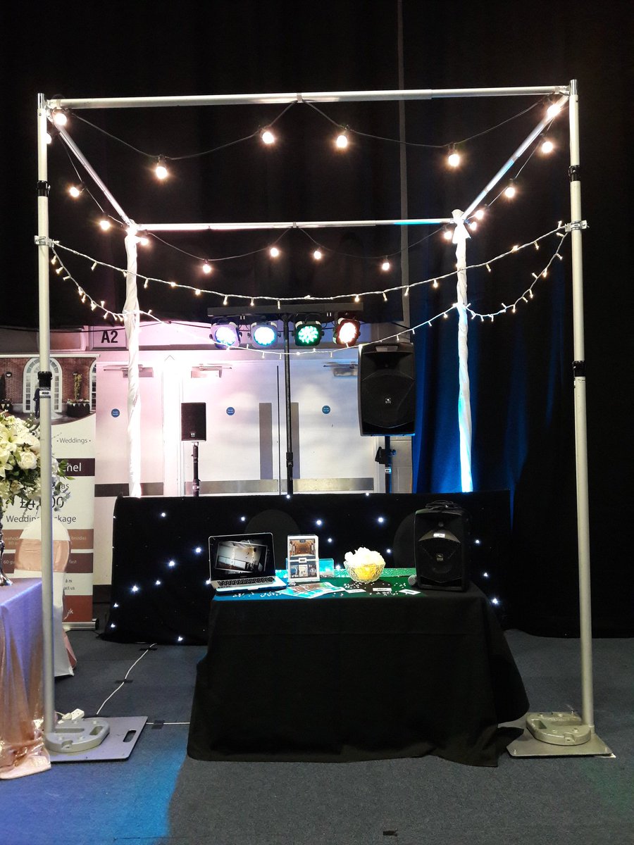 mandy_h75's tweet photo. Tyd draw i weld ni yn @VenueCymru #Llandudno am eich holl anghenion sain a goleuo. come along and see us in the @CelebrationEv wedding fayre for all your sound and lighting requirements. @mad_sl #CelebrationEventsWeddingFayre #cefnogaethMAD #MADsupport https://t.co/pmY5ecJqbE