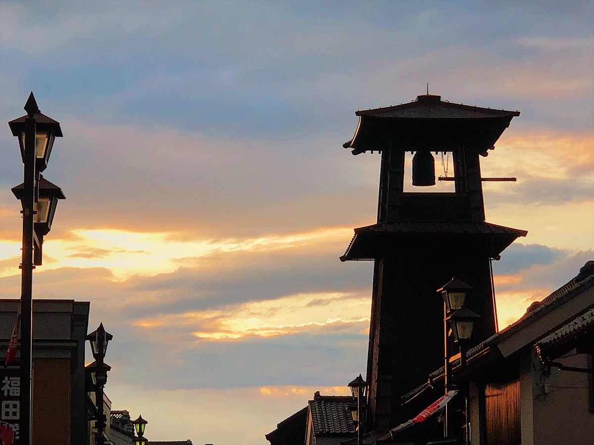 yusukeem930's tweet photo. 埼玉県川越市の「小江戸」散策。
時の鐘は、江戸時代に城下町として栄えた町のシンボル。時を告げる時計台として約400年前に建てられました。

#kawagoejapan #kawagoeshi #kawagoecity #koedokawagoe #koedo #timebell #japanviews #japantravels🇯🇵 #小江戸散策 #時の鐘と蔵の街 #川越小江戸散策 https://t.co/TrLFUHY3ec