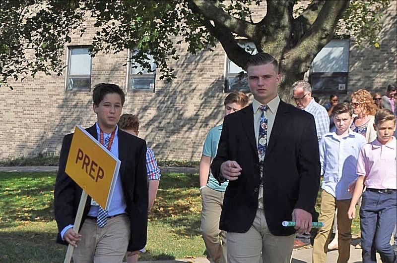 IonaPrep's tweet photo. Our #PrepReps are ready to guide you through 26 acres of suburban green and tell you about their Iona Prep experience. Discover & Experience Iona Prep for yourself this afternoon from 12-3 p.m. for our Upper School #OpenHouse for Grades 9-12. See you soon!
https://t.co/5aLoOphdtS https://t.co/8sREaXRHic