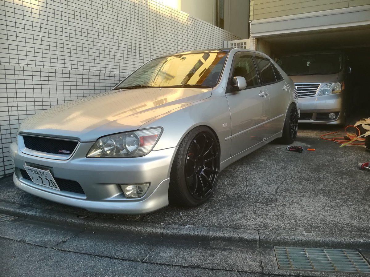 Heppoko 屋根も塗って ホイール仮合わせ スペーサー無しでツラツラ 後はアーム入れてちょっとキャンバー付けたら足周りはおっけー Usdm Jdm ヘラフラ カスタム アルテッツァ ドリフト ドリ車 改造車 Heppoko 屋根も塗って ホイール仮合わせ スペーサー無しでツラツラ 後はアーム入れてちょっとキャンバー付けたら足周りはおっけー Usdm Jdm ヘラフラ カスタム アルテッツァ ドリフト ドリ車 改造車