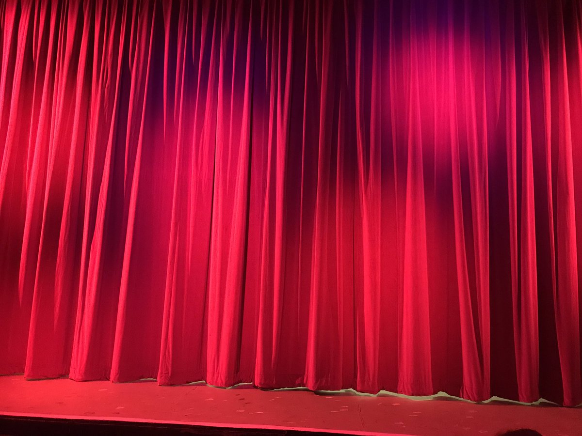 Liam_Hope1987's tweet photo. I think I enjoyed @magicbeansvh at Victoria Hall Theatre as much as the kids! Well done all. https://t.co/v7poli7jkt
