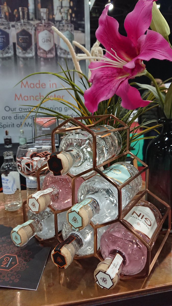 LittleGemsJewel's tweet photo. Loved the beautifully arranged #ManchesterGin stall at @BBCGoodFoodShow in #Glasgow today #GFSScot #gin #craftgin @Gerrys_Kitchen https://t.co/w7H45w2w34