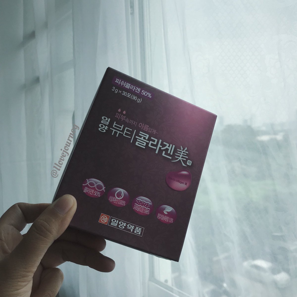 yofukhu's tweet photo. #พร้อมส่ง BEAUTY COLLAGEN💜 
☁ 440 บาท/30 ซอง
คอลลาเจนกล่องม่วงตัวดัง ขายดีสุดฮิตในเกาหลี ช่วยให้ผิวขาวใส แข็งแรง เนียนนุ่ม สุขภาพดี ลดการเกิดสิว ริ้วรอย รอยดำ จุดด่างดำต่างๆ รีวิวเยอะมากค่า👍🏻💕
#howtoperfect #คอลลาเจนกล่องม่วง #คอลลาเจน #howtobeauty #2nano #collagen https://t.co/BahExOOdly