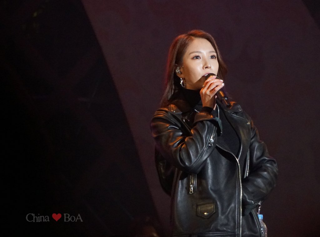 PrettyBoA's tweet photo. [Part 1] 2018.10.20 Grand Mint Festival  x BoA (Please do NOT edit) 
By China❤️BoA
 #womanshowcase #showcase  #BoA #woman #9th #BoA9a #boakwon #thelive #thelive2018 #ボア #宝儿 #boathelive #grandmintfestival #gmf #korea #seoul #보아 #woman #SMTOWN #ChinaLovesBoA https://t.co/rRwEoNUkx2