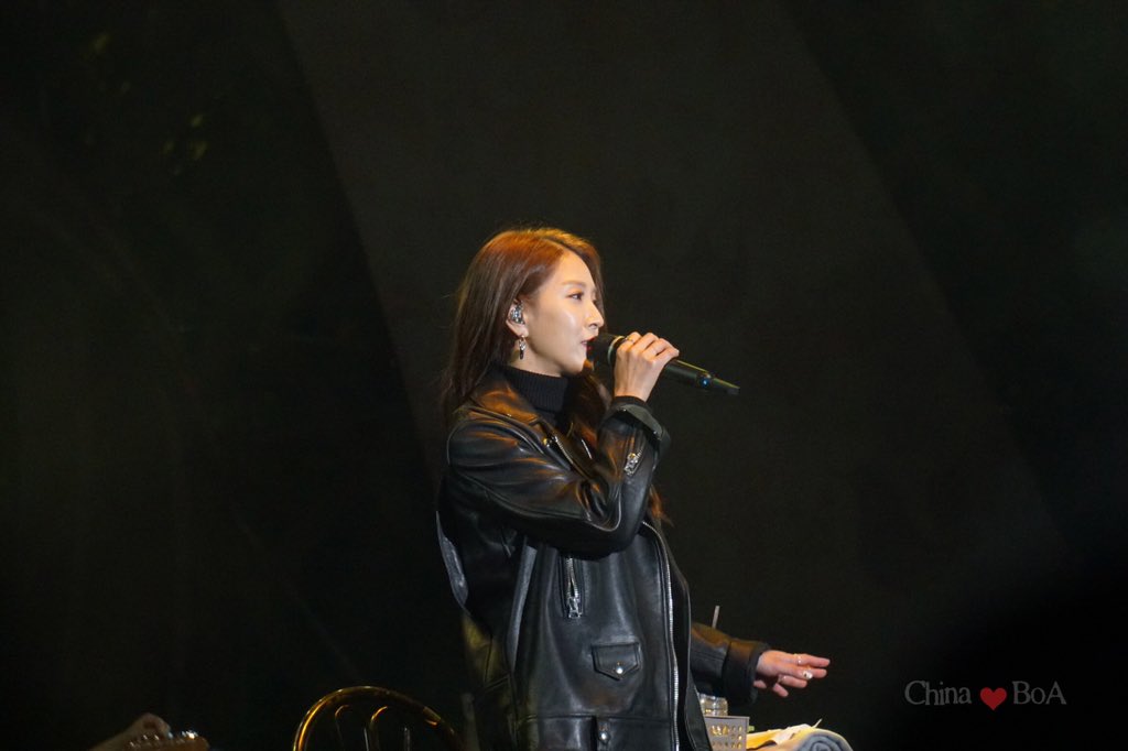 PrettyBoA's tweet photo. [Part 2] 2018.10.20 Grand Mint Festival  x BoA (Please do NOT edit) 
By China❤️BoA
 #womanshowcase #showcase  #BoA #woman #9th #BoA9a #boakwon #thelive #thelive2018 #ボア #宝儿 #boathelive #grandmintfestival #gmf #korea #seoul #보아 #woman #SMTOWN #ChinaLovesBoA https://t.co/1BhaFKgt47