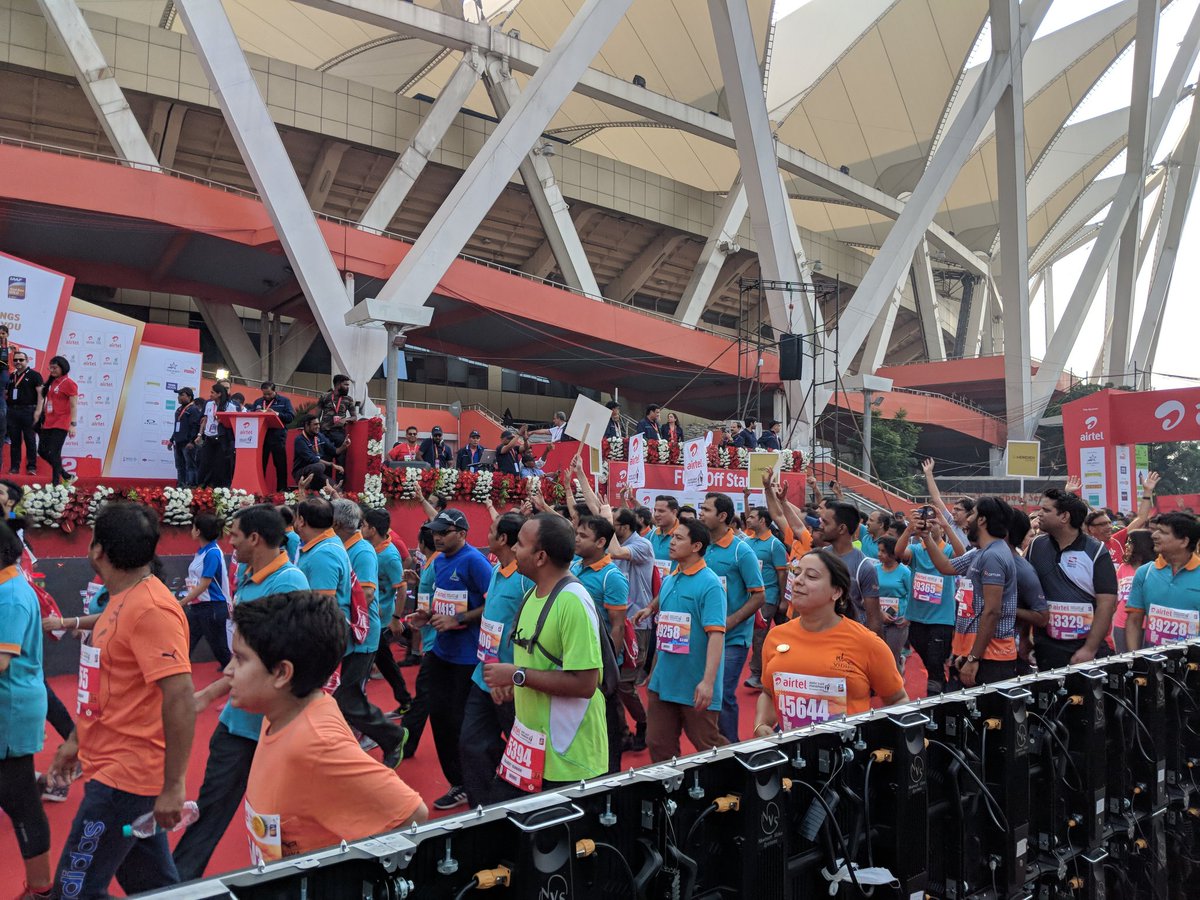 TataMotors's tweet photo. Part of #ADHM2018, the Great Delhi Run is a 5.3km-long race for 12 years and older. And that's how it looks! #RunToLevelNex #LevelNexSUV #DaudDilli @runadhm https://t.co/OBVsHaVt6z