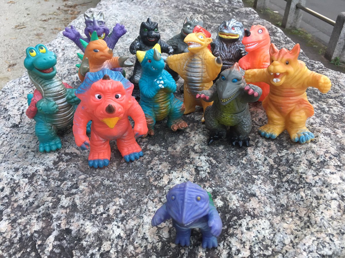 SUPER DINO MONSTER　パチ怪獣　8点セット 偉大なULTRA DINOSAURSの怪獣さんたちだよ せかいじゅう、ボクら怪獣の