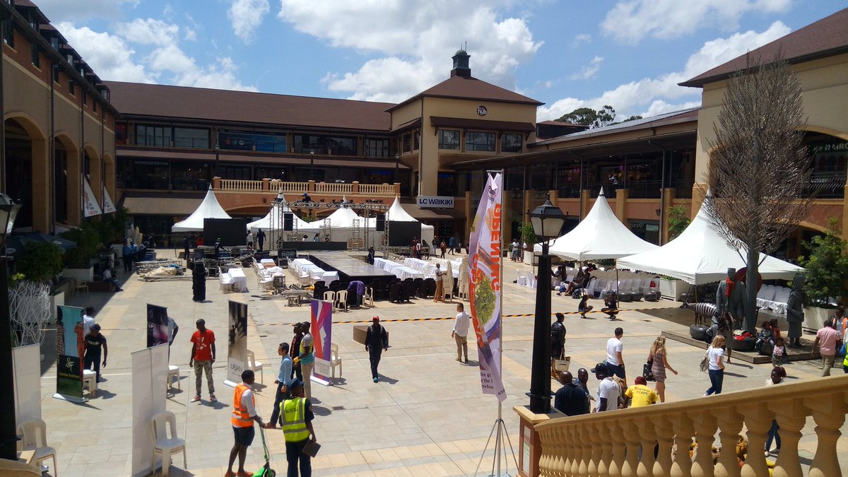 TheHubKaren's tweet photo. The 2018 Angels hair festival going to be 🔥 🔥 🔥...Entry is absolutely FREE!! @AngelsHairIntl @MwalimuRachel @fashion254 @DjMalaika https://t.co/47nWzzSXMQ