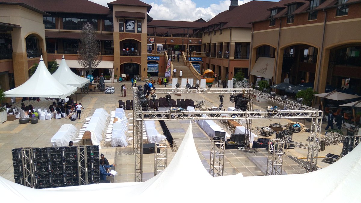 TheHubKaren's tweet photo. The 2018 Angels hair festival going to be 🔥 🔥 🔥...Entry is absolutely FREE!! @AngelsHairIntl @MwalimuRachel @fashion254 @DjMalaika https://t.co/47nWzzSXMQ