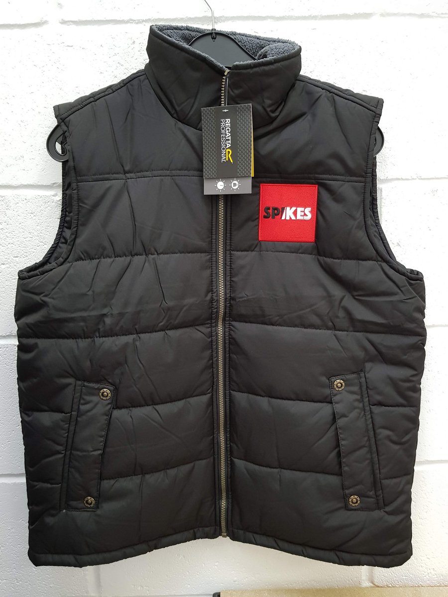 Wizard_Printers's tweet photo. This is one of our favourite #Gilets from regatta. For sure this #Gilet will be keeping @spikesdiner staff toasty!! 😀
Get in touch if your business needs staff uniform. Call 01452 238017 or email for prices. #workwear #gloucester #cheltenham #stroud #fairfordtown https://t.co/ONNON0JM06