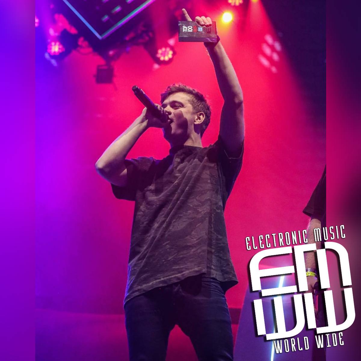 Ya sabemos que #MartinGarrix es el #DJ  no. 1 de los #Top100Djs #Top100DjMag #DjMag
¿Qué te parece el resultado? #EMWW