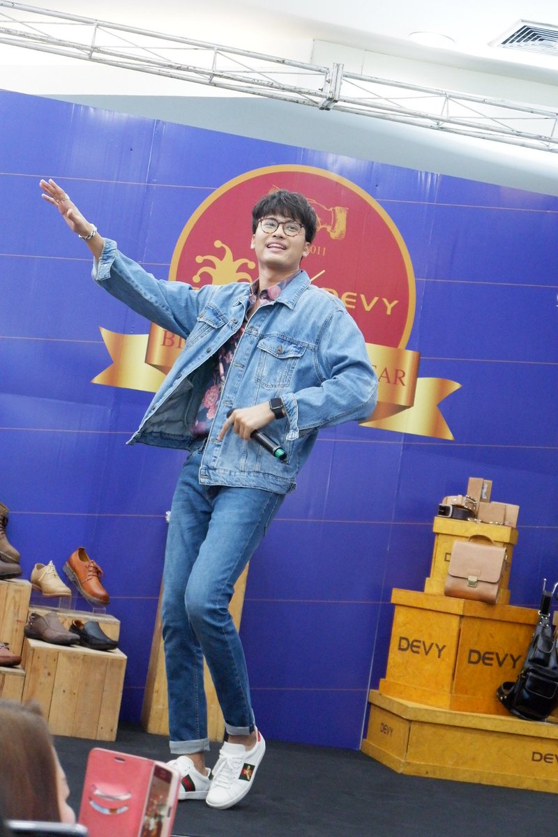 PDoungpimai's tweet image. ไม่มีคำบรรยายภาพ #nonttanont #nontfam @tanont916 #HeavyDevy