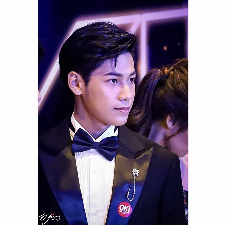 __JustLion's tweet photo. [IG:__singto] 21.10.61 (1)  @stjinx_maya มาดคุณชายปราชญา 😍 #SingtoPrachaya https://t.co/sL8MZeE7lG