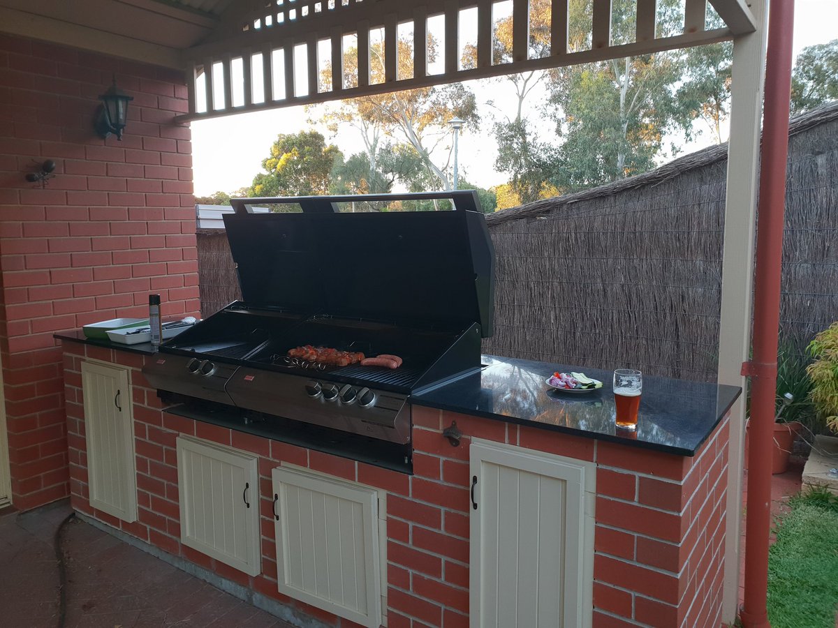 horus_kol's tweet photo. It's that time of year again #firstBBQ https://t.co/mmDEbhnKyO
