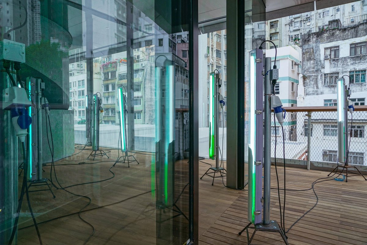 The sculptures of Hong Kongese artist Lee Lee Chan offer an opportunity to question past and present ideas associated with objects, learn how value is assign to them, and examine their place in modern culture. Read  goo.gl/TWQbSx