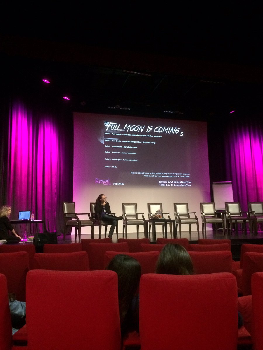 JustFocusSeries's tweet photo. La session d’extras commence 😊 et pour ceux qui n’ont pas encore des animations sont organisés par @ConventionRE #TeenWolf #TFMIC5 https://t.co/ci7Ek4TA1x