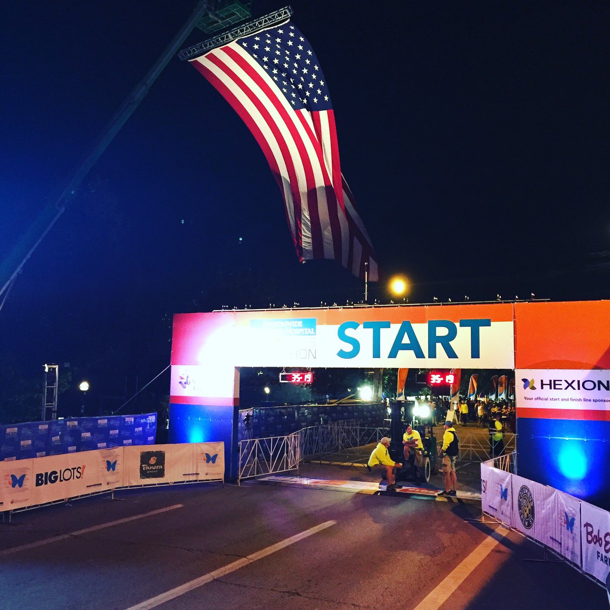 CbusMarathon's tweet photo. Happy marathon morning, #CbusMarathon athletes! We all come from different backgrounds, but today we share the same goal. To be limitless. To be a finisher. Today is YOUR day. https://t.co/UmzeGhmtlL