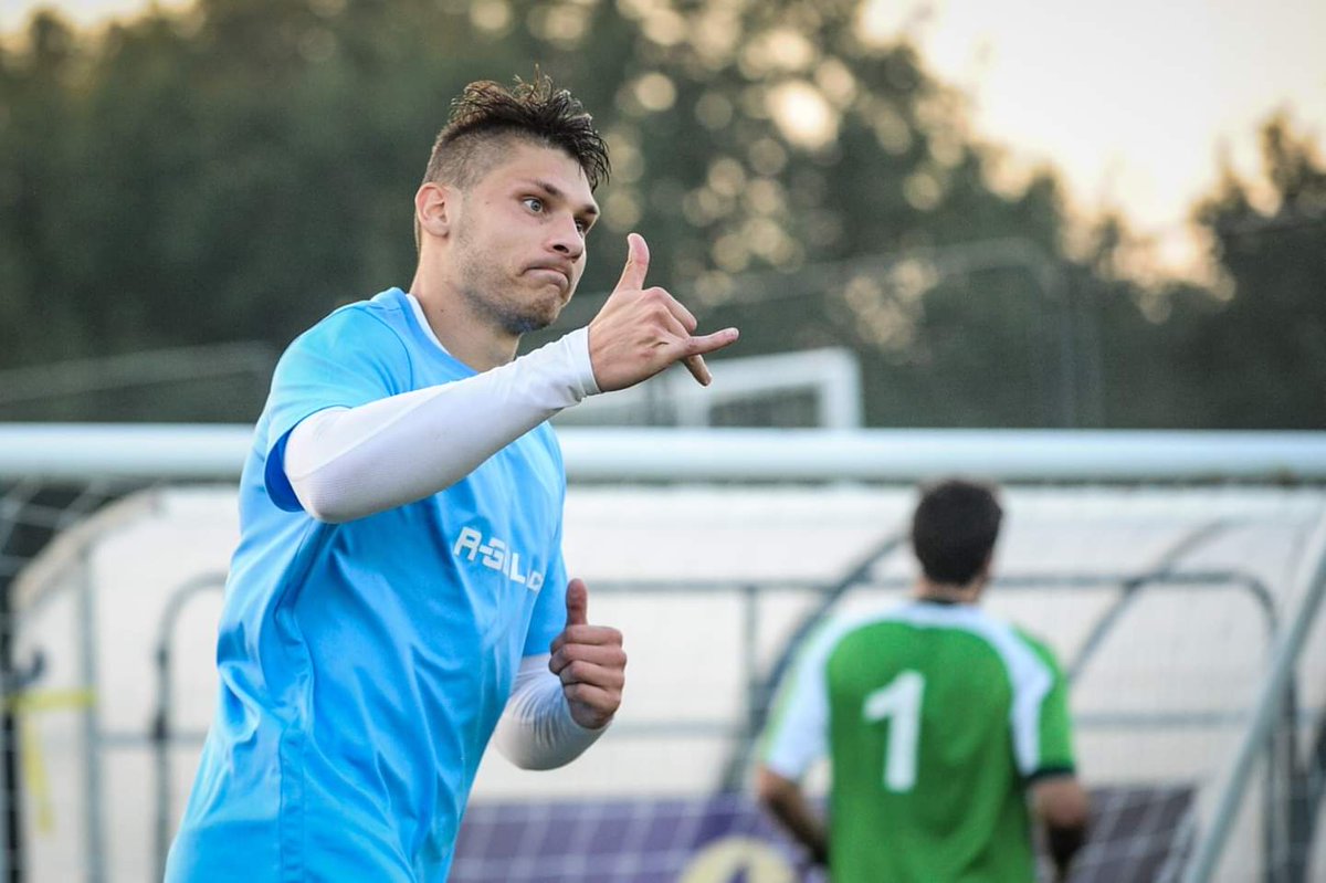 playarenaPL's tweet photo. TO JEST TEN DZIEŃ 🤙🤙🤙

#playarena #socca #SoccaChampionsLeague #RobimyToNaBoisku #NakazGry https://t.co/JzYAdZhYIv