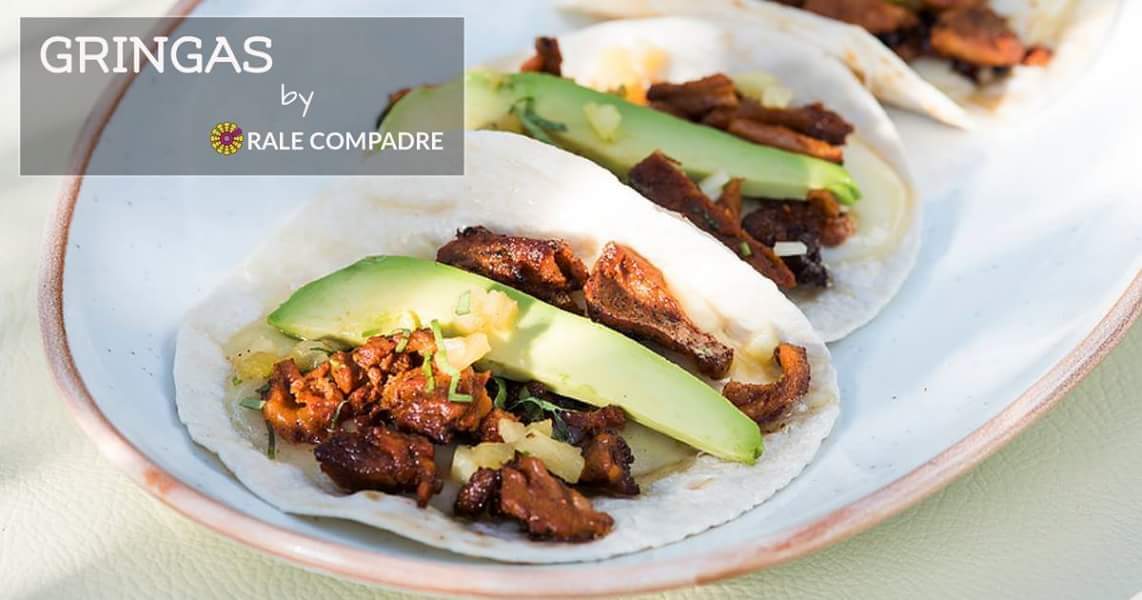 OraleCompadre's tweet photo. Son 3 tortillas de trigo, rellenas con carne al pastor, queso fundido, un toque de piña a la plancha y aguacate fresco... y se llaman #gringas. Quieres conocerlas? 🤠👌🏿#oralecompadre https://t.co/aZQFNLoxfP