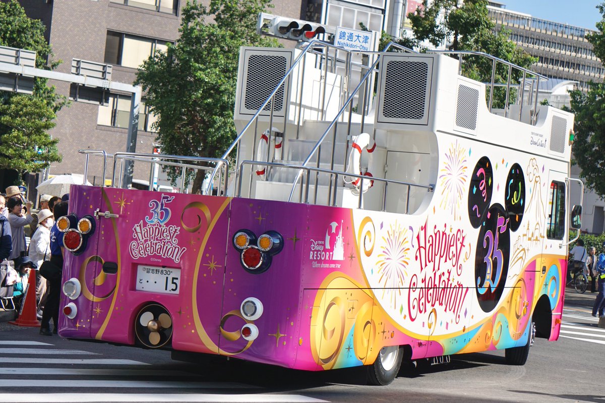 いわっき 最後は ドリームクルーザーii ベース車両 日野 レンジャー 架装 東京特殊車体 08年製作 エアサスペンション サブエンジン式エアコン アルコア製アルミホイールを装備とのこと 東京ディズニーリゾート35周年 ミッキーたちがやってきた