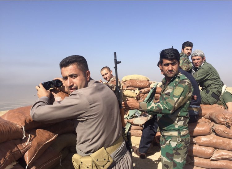sfrantzman's tweet photo. Two years ago the #MosulOffensive in Nawaran, #Kurdish #peshmerga at the frontline overlooking Nawaran; I was there to cover the battle https://t.co/Ej8L5jYgRp