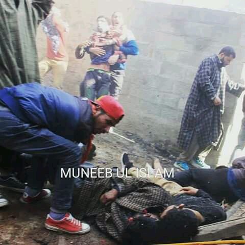 aamirzofficial's tweet photo. #KulgamKillings
#civilians lie in a pool of blood near encounter site
#civiliankilling
#KulgamEncounter
#KulgamKillings
#kashmiroutofcontrol
#KashmirBleeds
@UNHumanRights
@waniriffat
@kavita_krishnan
@UmarKhalidJNU
@UN_Spokesperson
@UN https://t.co/PzH5AmRDGW