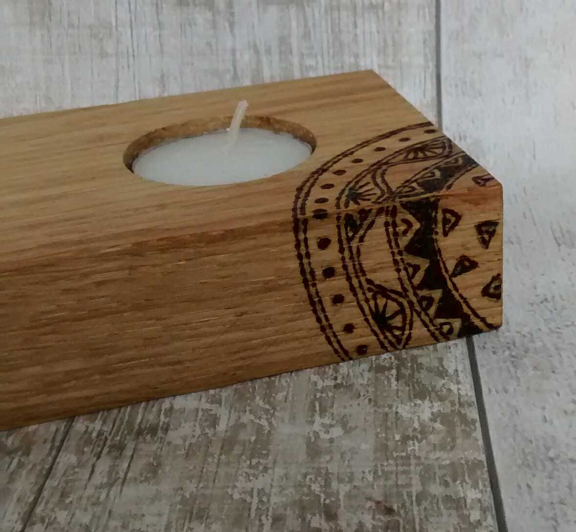 woodenyoulove's tweet photo. I love this unique #mandala and #zetangle inspired design on this #oak tea light holder.
Hand burnt design and hand cut from oak sourced in #Yorkshire.
https://t.co/5wId027b3b
#ukgifthour #candle #homedecor #RTmeBB #smallbiz #shopsmall #socialmedia #yorkshireis #handmadegifts https://t.co/wwSjw9iINY