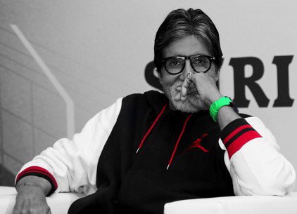 sureshjumani's tweet photo. @ManishK89979565 @vikasm12345 @being_ef @SrBachchan @zafarkeymaker @TanyaJumaniABEF @chasah @EfRakesh @KalaYadav3 @naresh_ABEF @nitinchuriwala @SwetaLoveAB @LilyPittz @RezaeiReyhan @Sanju10895892 @AdvIndrajit @twittdaddy25 @Arijit30021470 @Hemant_Binnani @VikasbansalEF @Namrata1610 @Nitin_AB_EF @Ravi_AB_EF @nileshbodawala @ArthVaishnav @mansi_lukka @pamelaarora @Jaydeep60789771 @drnehaashah @NILADRIABEF @shivali_iam @mailshiv @Lucy43744764 @efrakeshnanda54 @Jatin30628705 @Rajesh28829246 @_abef_ @israilbachchan @girish_badave @SharmilaSBhatt @ganeshlahoti @2020harish @walaalolylovely @vasaikar786 @rajlakshmide @Vaijayanti_Pune @BhagyashreeKol4 @ReetJain15 @srpchennai @SrBachchan Ji watching all our activities silently on #twitter ☺️☺️😇😇😘 and thinking of us ❤️🙏🏻 we are so #blessed to be #loved by him 🙏🏻 Aren't we.....??? Reply if you feel the same... sir Loves us so much.... Yes or Yes or Yes ☺️🙏🏻there is #No word at all❎🙏🏻 https://t.co/r2T7sIP6qV