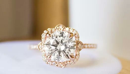 jiuerlily's tweet photo. @InStyle "The clean, tailored look of a classic engagement ring without a lot of embellishment is akin to the blue blazer that is always in style. Today's generation tends to be less over the top," told us Michael Lebowitz, director of jewelry at WP Diamonds. https://t.co/4SQCE1vNnq