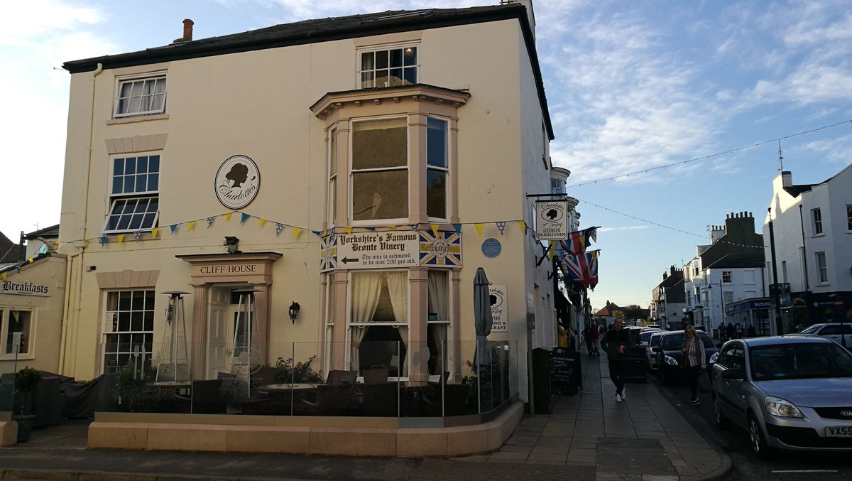 stubbornquill's tweet image. This weekend I visited Bronte House (Charlottes of Filey) in Filey, Charlotte Bronte stayed here in 1849 and 1852 and now it's a lovely restaurant - it's been brilliant weather for visiting the Yorkshire Coast #bronte @CharlottesFiley @brontecountry
