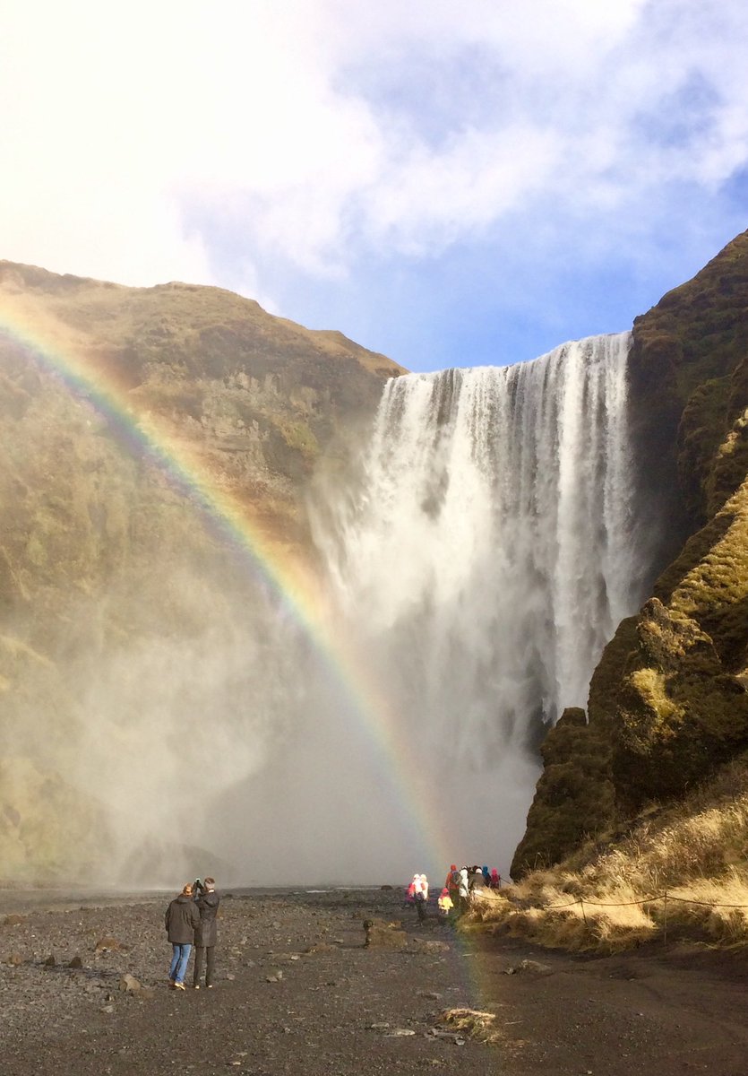 haecgeography's tweet photo. Seljalandsfoss in the sunlight . https://t.co/3GR7qQXWVt