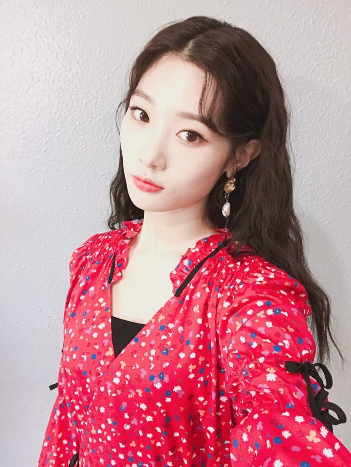 chaeyeonpics's tweet photo. our princess didn’t attend some schedules due to health problems but gladly she was able to mc today! hope she feels 100% again soon ❤️ https://t.co/n65BP5JHVf