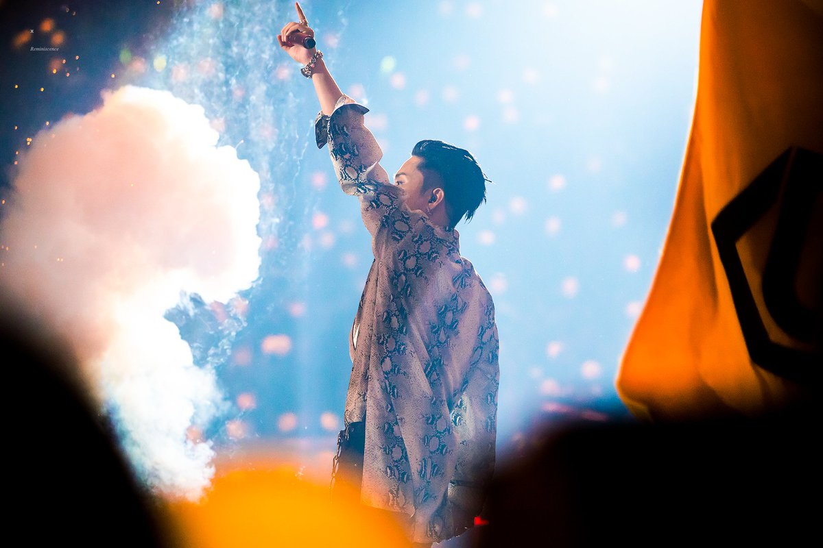 Reminiscence608's tweet photo. #은지원 #EUNJIWON #殷志源 #ウンジウォン #1KYNE #YG #젝스키스 #SECHSKIES 
181013 「지금・여기・다시」 콘서트 https://t.co/FGaPVvNRt7