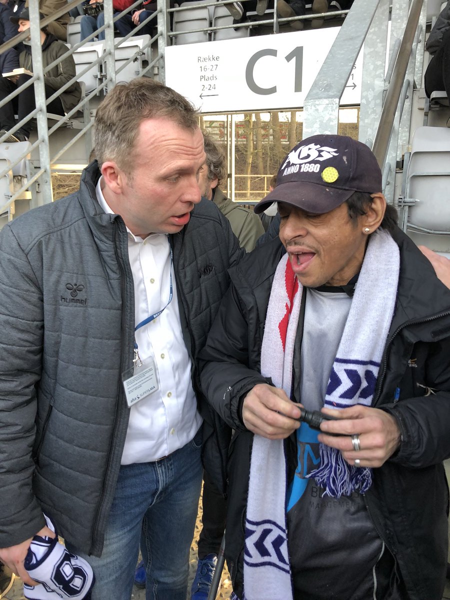 FreddyKirszner's tweet photo. #legendernesdag #Tossehjørnet #marc2 #ultratwitteragf https://t.co/xNZhgrTqtn