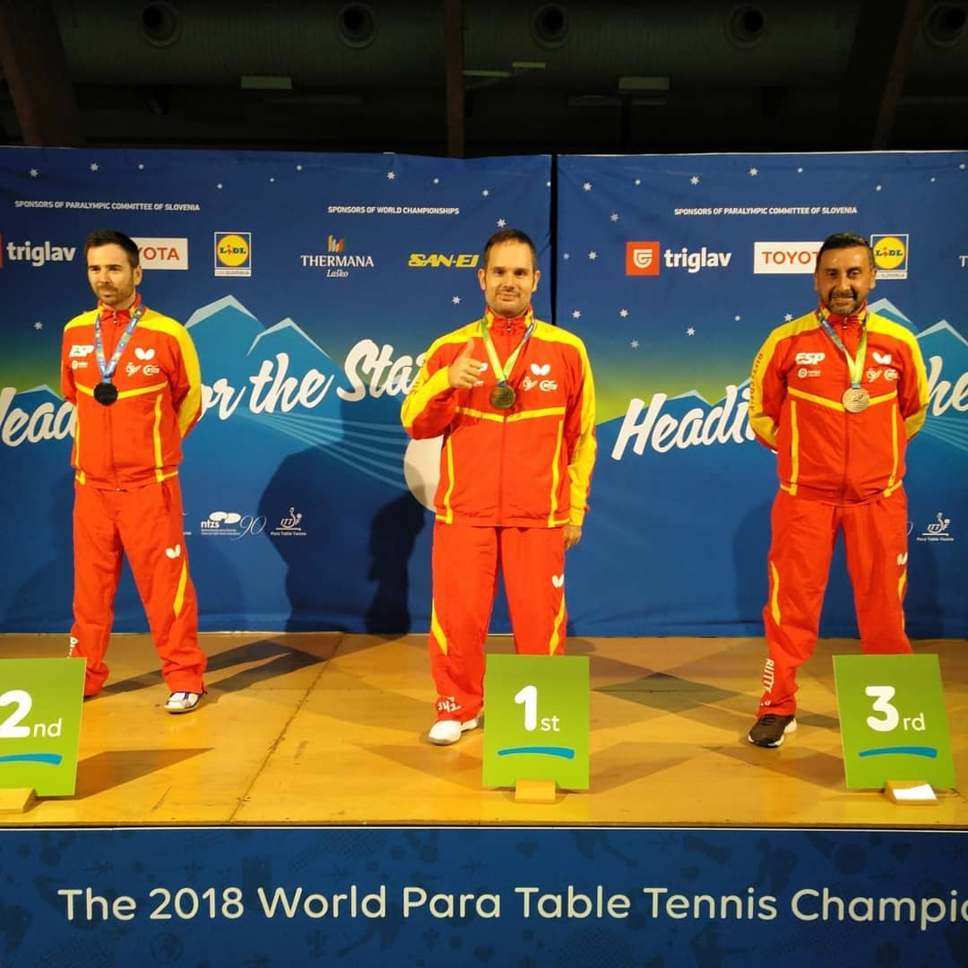 rfetm_tenismesa's tweet photo. ¡Ya tenemos las 📸 de nuestros atletas @Paralimpicos con sus 🥇🥈🥉 en #SPINT2018!

 ¡Enhorabuena @jordimorales2 @alvarovalera_ y @jbpereztm! https://t.co/LnyN7tGfkH
