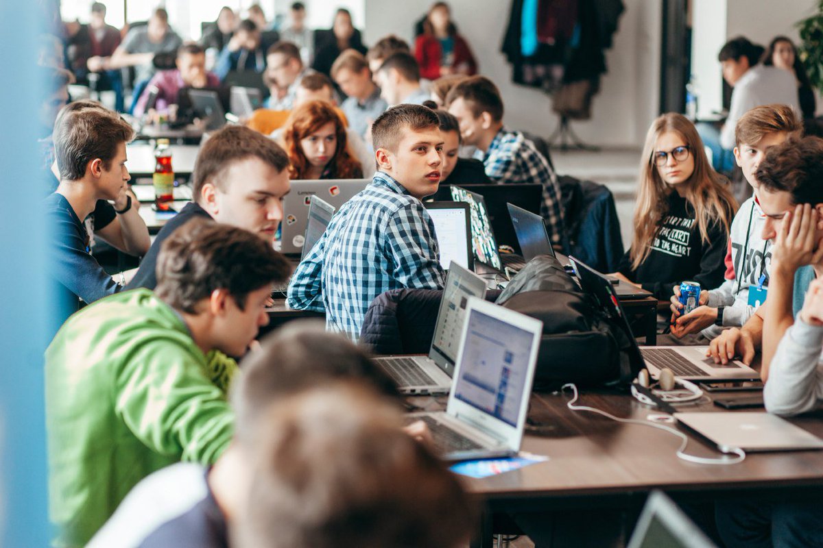 NVinnytsia's tweet image. A little bit about #SpaceAppsVinnytsia:

👯14 teams; 
🌐 3 days;
🛰️ 55 people!

#SpaceApps #ElifTech