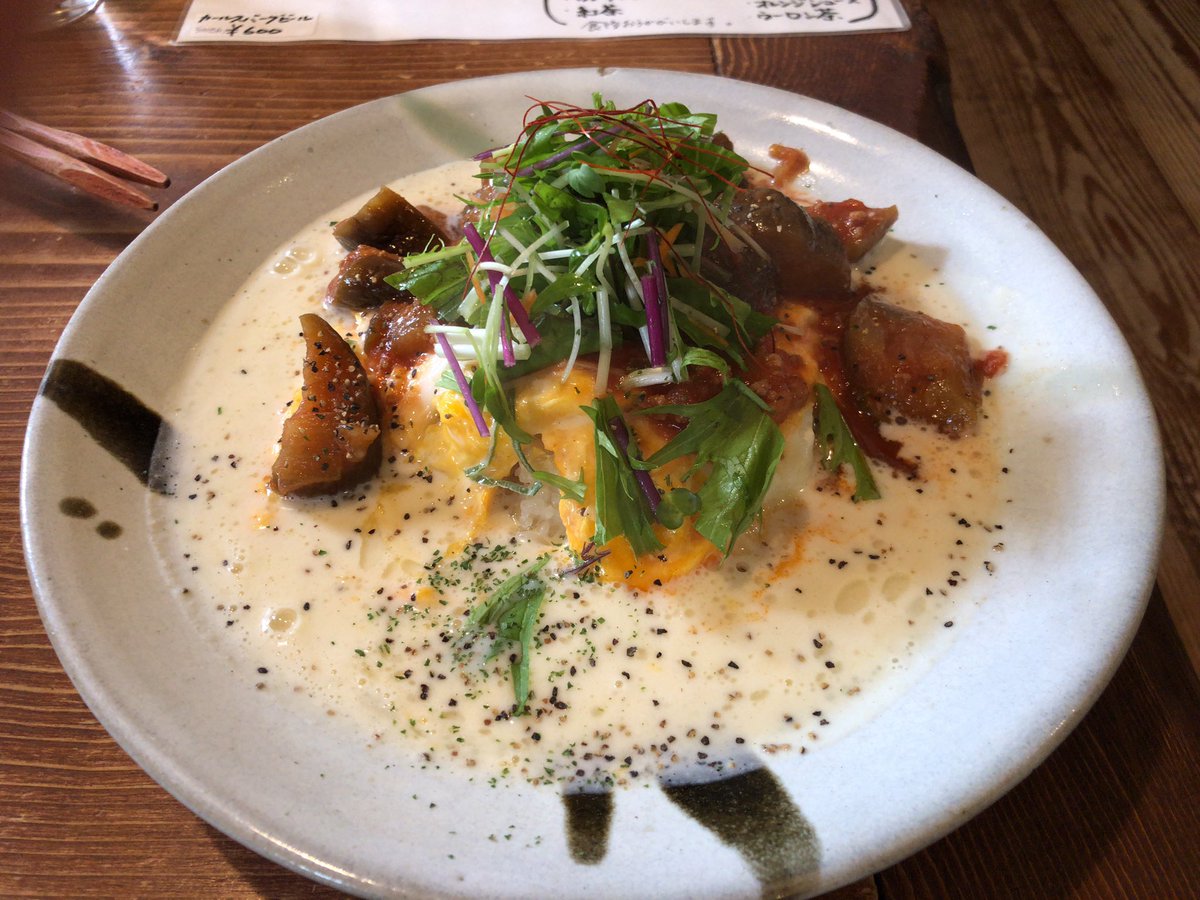 ふぅちゃん ホワイトソース トマトのミートソースのふわとろオムライス 美味かった 日光くじら食堂 オムライス 栃木県日光市