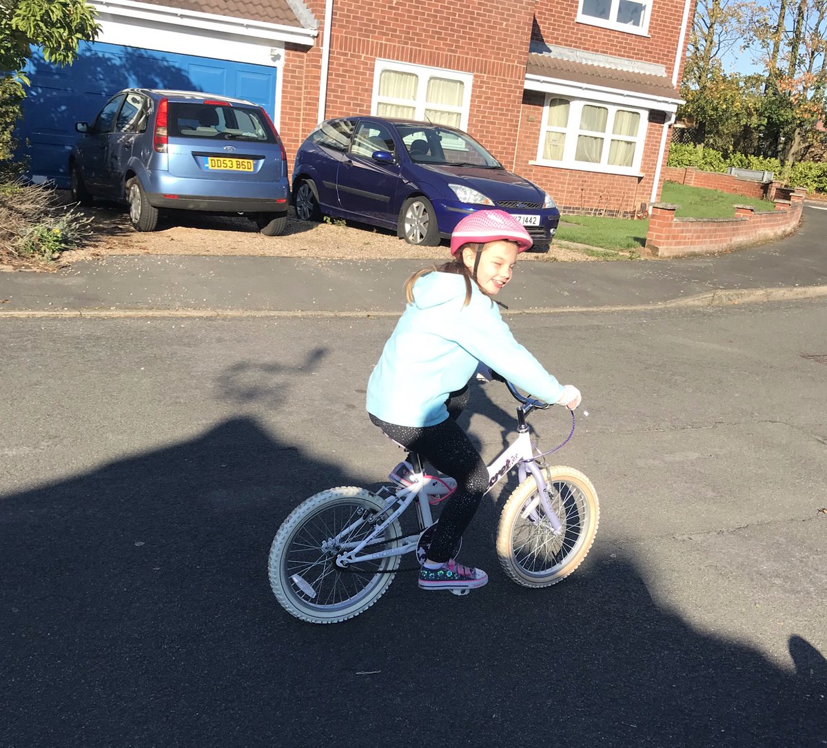 KelkirkKel's tweet image. @latimerprimary #latimeroutdoorplay Ethan &amp;amp; Freya finished off half term with a Sunday morning bike ride #classAF #classPK