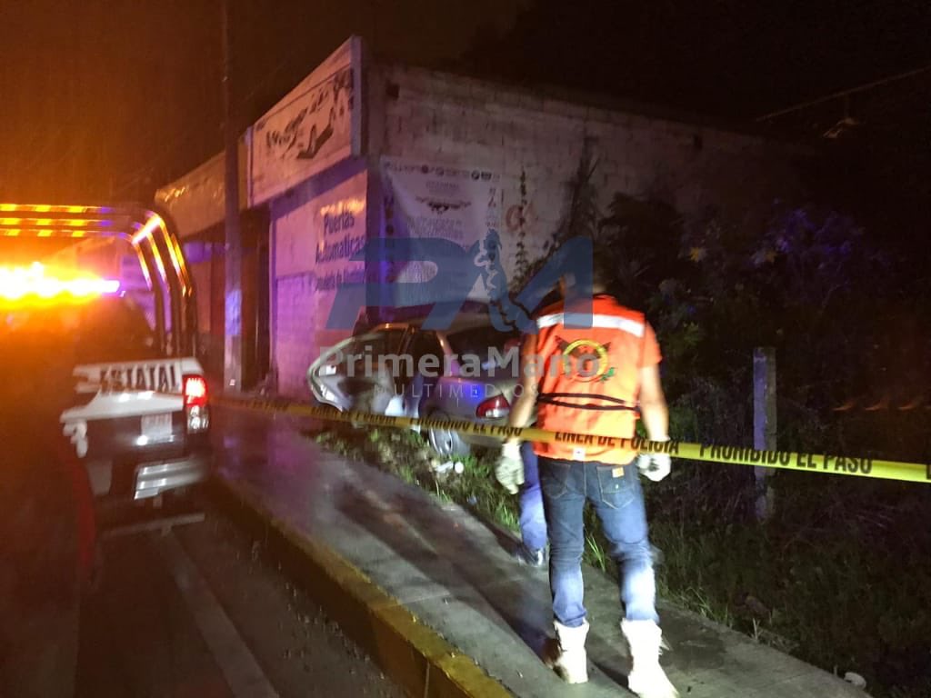PrimeraManoM's tweet photo. 1 muerto y 3 lesionados en accidente sobre la Xalapa-Coatepec a la altura de #LosArenales, conductor de un vehículo Nissan Sentra se impactó contra una pared, Escuadron Nacional de Rescate atendió el percance https://t.co/2CxFH6x9NF
@VialidadXalapa @angelesglezc @ssptransitover https://t.co/D8cJKpktnN