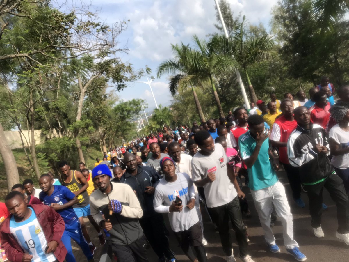 JohnPeter_RWA's tweet photo. Life is full of fun &amp; challenges. Being fit and #healthy helps us to conquer the challenges &amp; get the most out of the fun times too! Invest in your #health with a #healthylifestyle.
Thank you Excellency President @PaulKagame for being with us today in #CarFreeDay @CityofKigali https://t.co/sxTd310pcf